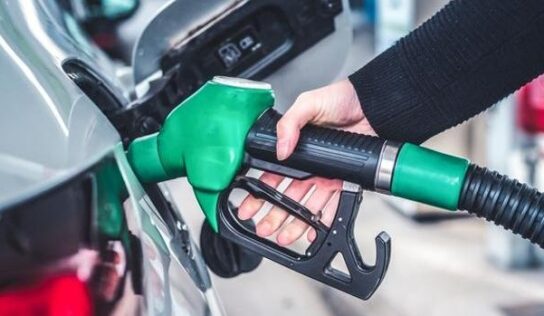 Holnaptól jelentősen növekedik a benzin és a gázolaj literenkénti ára