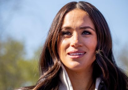 Mélyül a szakadék a királyi család között – Meghan Markle megsértődött II. Erzsébetre