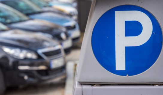 Egységes parkolási rendszert vezetne be a Fővárosi Önkormányzat