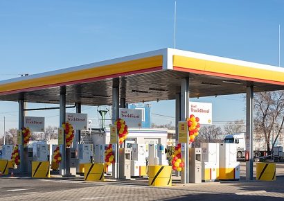 A Shell az ellátásbiztonság érdekében több töltőállomását szünetelteti