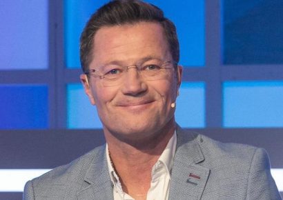 Életveszély! Beszakadt a háztető miközben Stohl András interjút adott