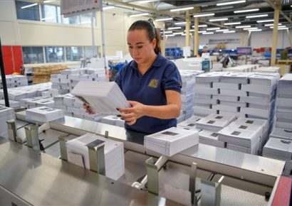 A napokban elkészülnek a tanévkezdéshez szükséges tankönyvek