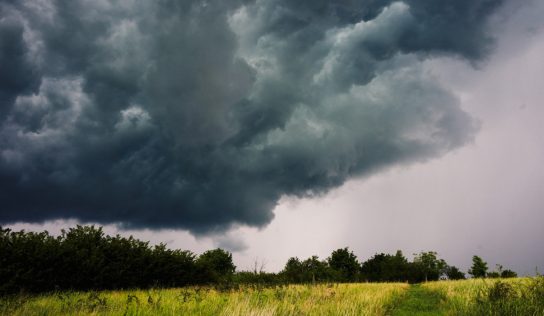 Másodfokú riasztást adott ki felhőszakadás veszélye miatt a meteorológiai szolgálat több vármegyére