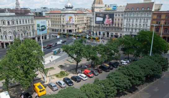 Áthelyezik a Rákóczi úton közlekedő buszok Blaha Lujza téri megállóját szerdától