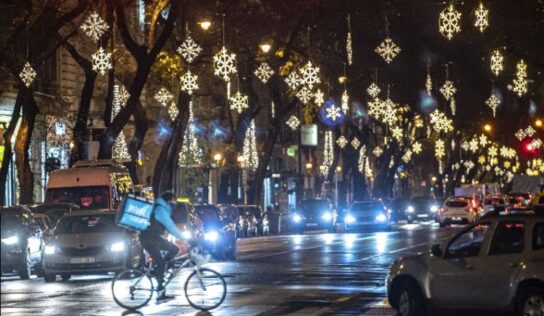 Megszavazták: Nem lesz karácsonyi díszkivilágítás a főváros által kezelt utcákban