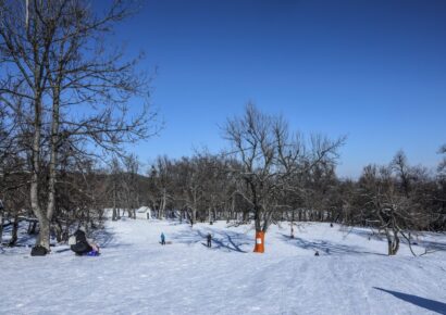 Újra lehet szánkózni és síelni a Normafán