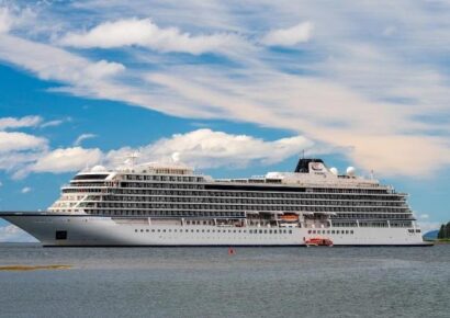 A hajótestre tapadt invazív fajok miatt Ausztrália partjainál rekedt egy óceánjáró