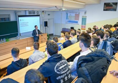 Jelentősen megváltozik a felsőoktatási felvételi