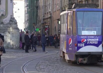 Újra közlekednek Kijevben a villamosok és a trolibuszok