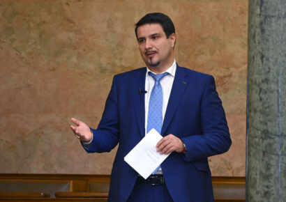 Kilép az MSZP-ből és új pártot alapít Mesterházy Attila