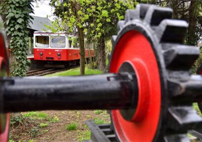 Áprilistól újra jár a fogaskerekű