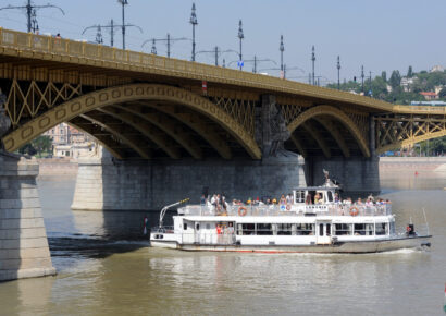 Májustól újra lehet menetrend szerinti hajókkal utazni BKK-bérlettel