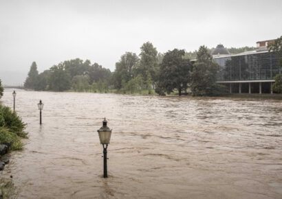 Árhullám vonul le több magyarországi folyón is
