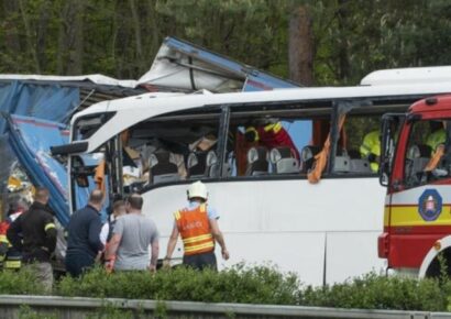 Ismeretlen tettes ellen indult eljárás a szlovákiai halálos buszbalesetben
