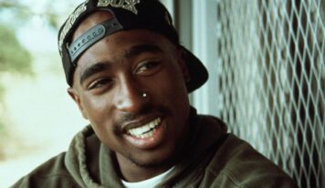 Csillagot kap Tupac Shakur a hollywoodi Hírességek sétányán