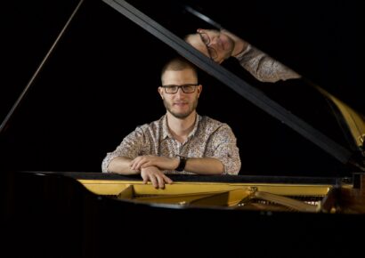 Amerikában játsszák a rádiók, itthon mégis csak a szakma ismeri a fiatal zenészt