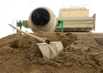 Az Európai Bizottság pert indít Magyarországgal szemben az építőanyagárak rögzítése miatt