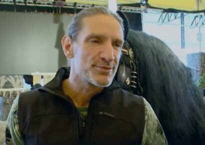 Előadás közben sérült meg Pintér Tibor, a bokája tört el