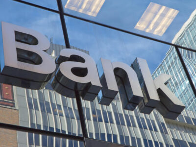 Október 1-én indul a bankok kötelező lakossági tájékoztatása