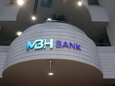 Az MBH Bank a magyar piacon elsőként akadálymentesített bankkártyákat vezetett be