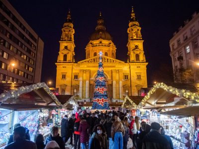 Pénteken kezdődik a budapesti Szent István téren a karácsonyi vásár