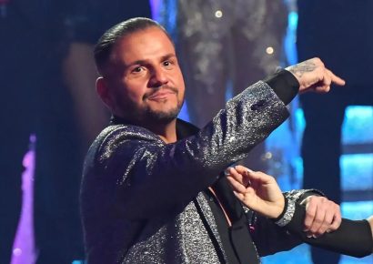 Tangát kapott rajongójától Emilio – Hatalmas balhé lett belőle