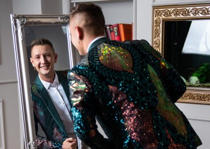 Egy ház árát költötte zakókra Peter Srámek