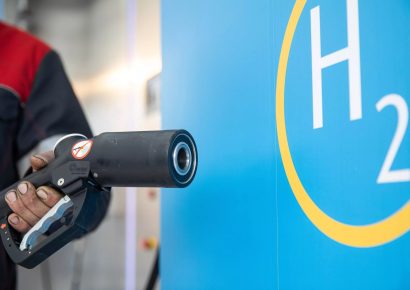 Megnyílt és ingyenesen használható Magyarország első hidrogén-töltőállomása