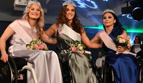 Kiderült, ki a három legszebb lánya a Miss Spinner Nemzetközi Kerekesszékes Szépségversenynek