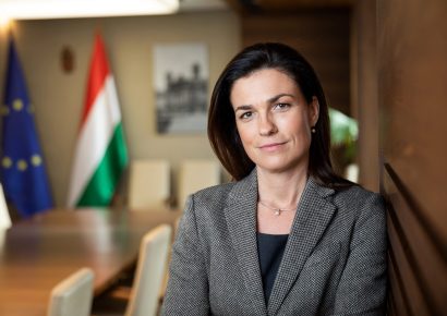 Varga Judit lemondott minden tisztségéről