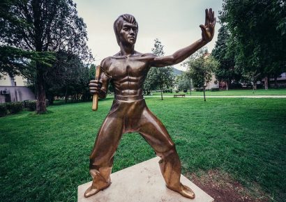Eltűnt Bruce Lee mostari szobra
