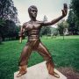 bruceleeszobor