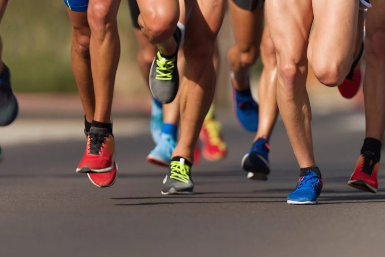 Forgalomkorlátozások lesznek a fővárosban a hétvégi futóverseny miatt