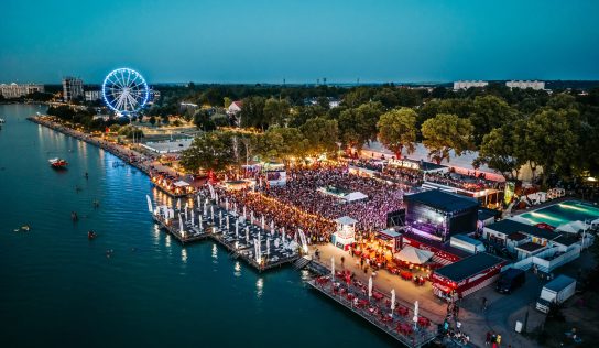 Pünkösdkor nyit a siófoki Plázs