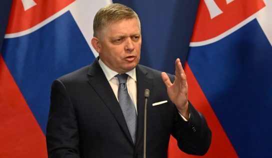 Négy lövedék találta el a szlovák miniszterelnököt, még nincs túl az életveszélyen