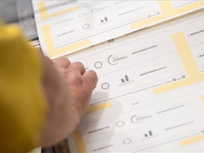 Már nyomtatják a szavazólapokat