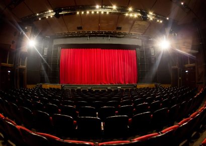 Fehér Anna, Kocsis Judit és Vándor Éva a József Attila Színház örökös tagja