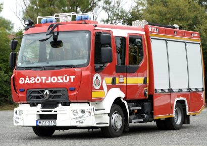 Kidőlt fák, vízzel elöntött területek adnak munkát a tűzoltóknak