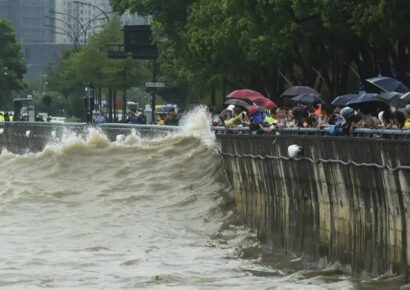 Kínában a legmagasabb szintű riasztást adták ki a közeledő Gaemi tájfun miatt