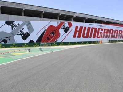 Telt ház lesz vasárnap, ismét Herendi porcelánt kapnak a dobogósok