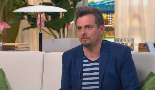 Életveszélybe került Márió, a harmonikás: „Ismeretlen okok miatt kigyulladt az autónk”