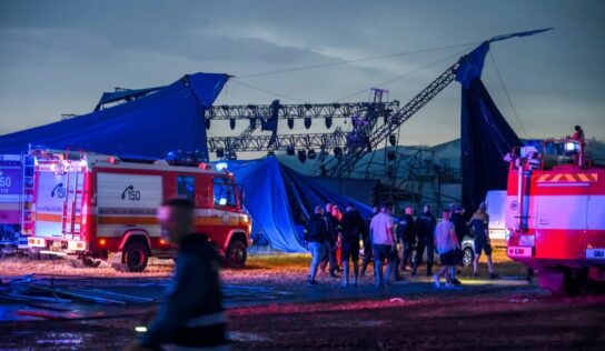 Ledőlt a nagysátor Szlovákia egyik legismertebb fesztiválján, többen megsérültek