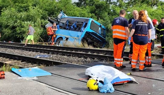 Előzetes vizsgálati eredmények szerint emberi mulasztás okozhatta a szlovákiai vonatbalesetet