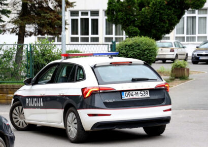 Lövöldözés történt egy boszniai gimnáziumban, hárman meghaltak