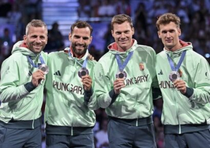 Ezüstérmes a magyar férfi kardcsapat