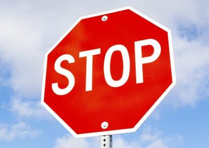 Több országos közutat is lezárnak az árvízi helyzet miatt