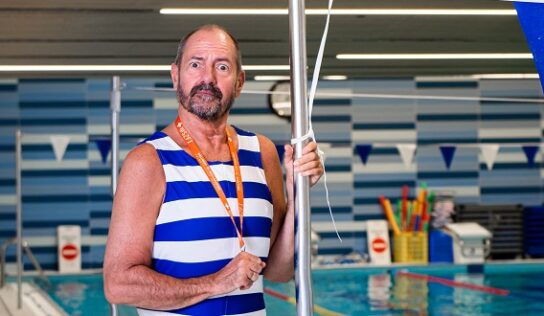 Ledobta a textilt Nádas György