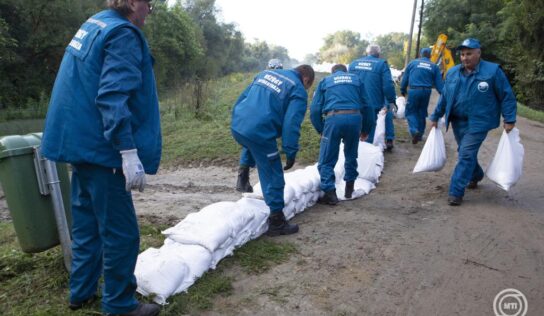 Átlagosan 30 százalékos béremelésben részesülnek a vízügyi terület dolgozói