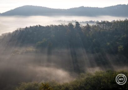 Ködös, borult idővel ér véget az év, de újév napján sokfelé kisüthet a nap