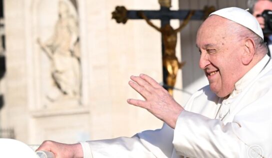 Balesetet szenvedett Ferenc pápa